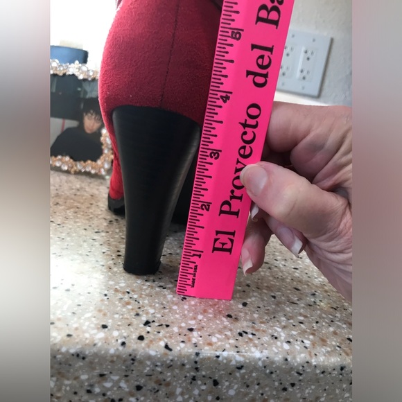 Red KISS boots - Picture 5 of 8